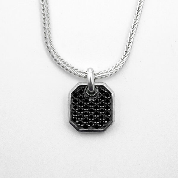 arcane amulet black 12