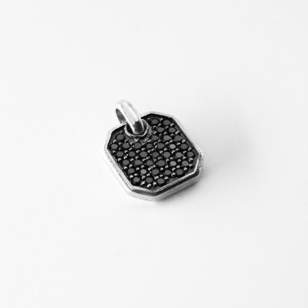 arcane amulet black 3
