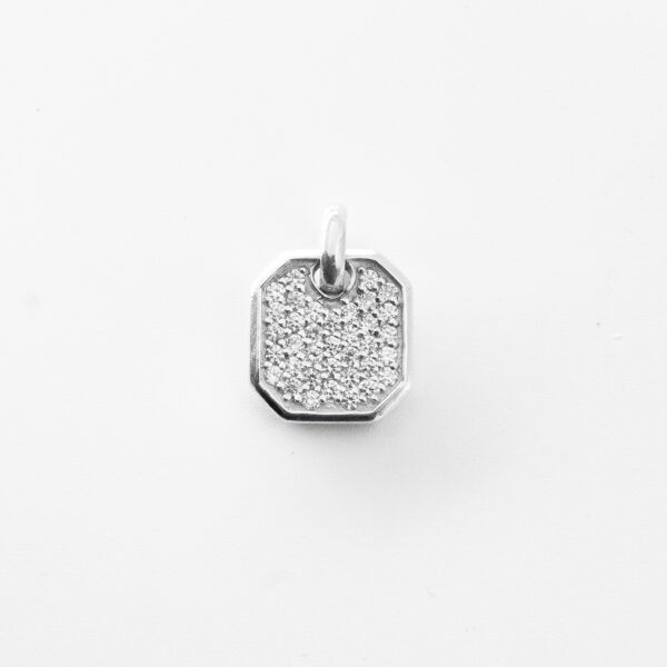 arcane amulet white 2 1